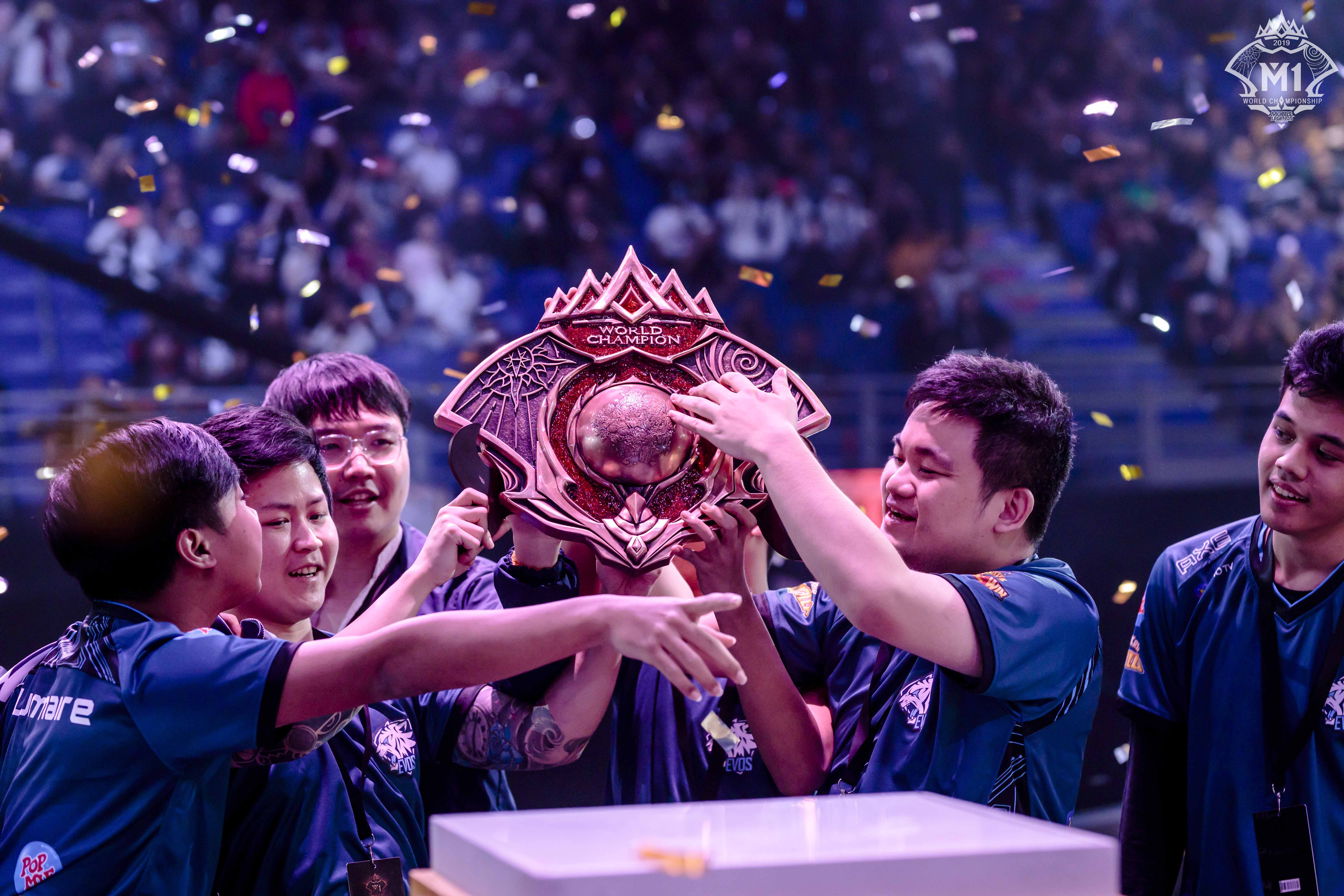 关于竞技场上的风云变幻,球员们拼尽全力的信息 关于竞技场上的风云变幻,球员们拼尽全力的信息