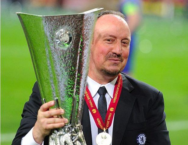 名帅指导球员战术,力争取胜保持领先 名帅指导球员战术,力争取胜保持领先