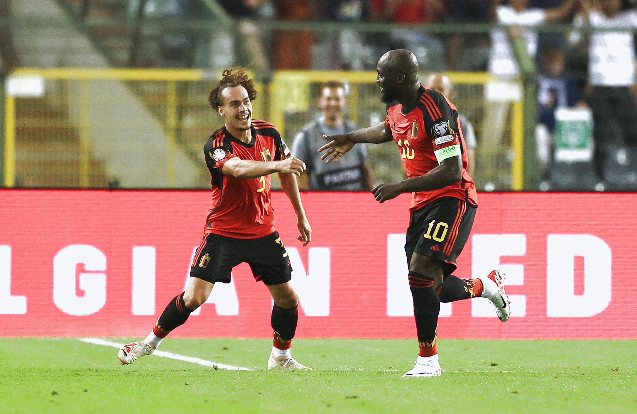 比利时队在比赛中表现出色,成功晋级决赛的简单介绍 比利时队在比赛中表现出色,成功晋级决赛的简单介绍